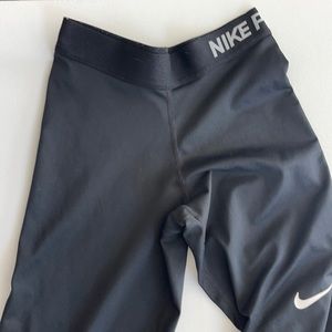 NIKE PRO BLACK LEGGINGS